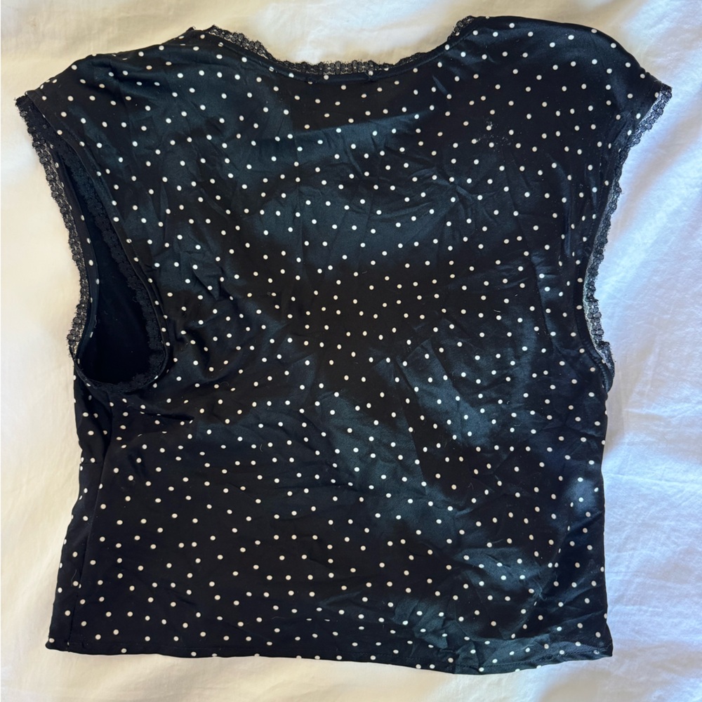 Womens reformation black and white polka do silk v neck blouse size 2 - Picture 2 of 3